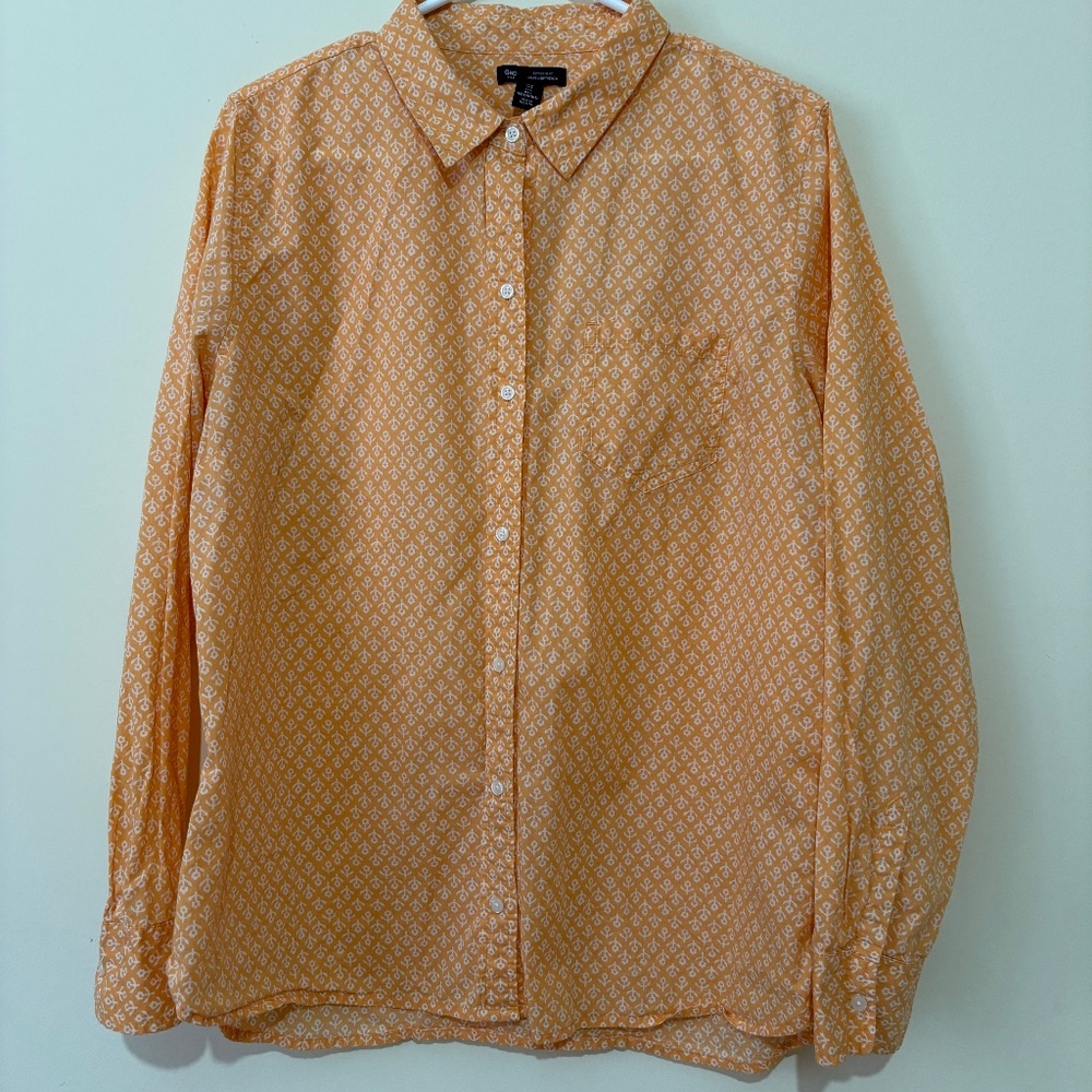 Gap Boyfriend Fit Button Down Shirt